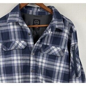 ATG by Wrangler Men’s Shirt Large Blue Plaid  Regular Fit Zip Pocket Stretch